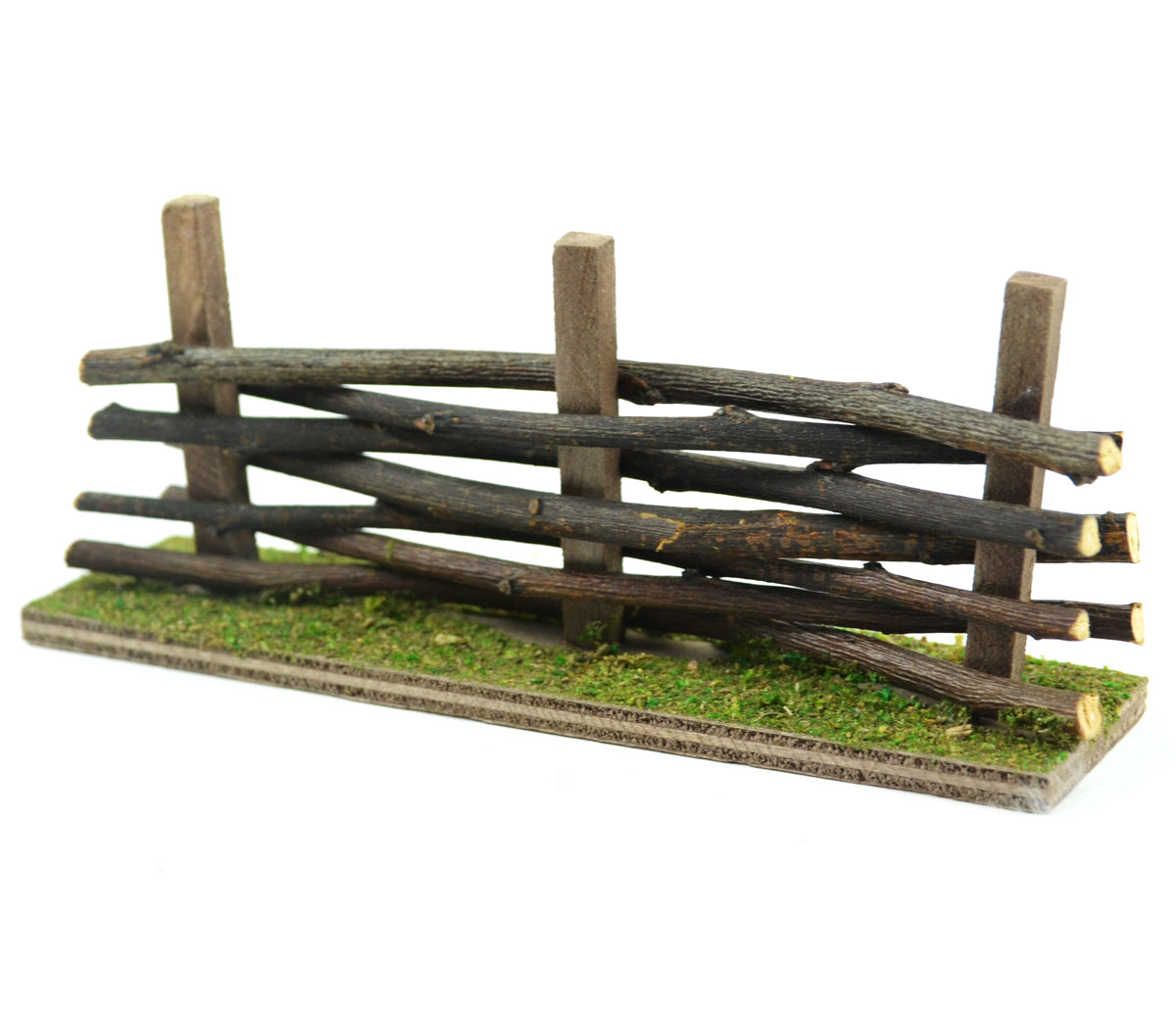 5.5" Wood Fence with Moss Accents